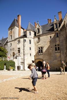 Visite_guidee_cour_honneur